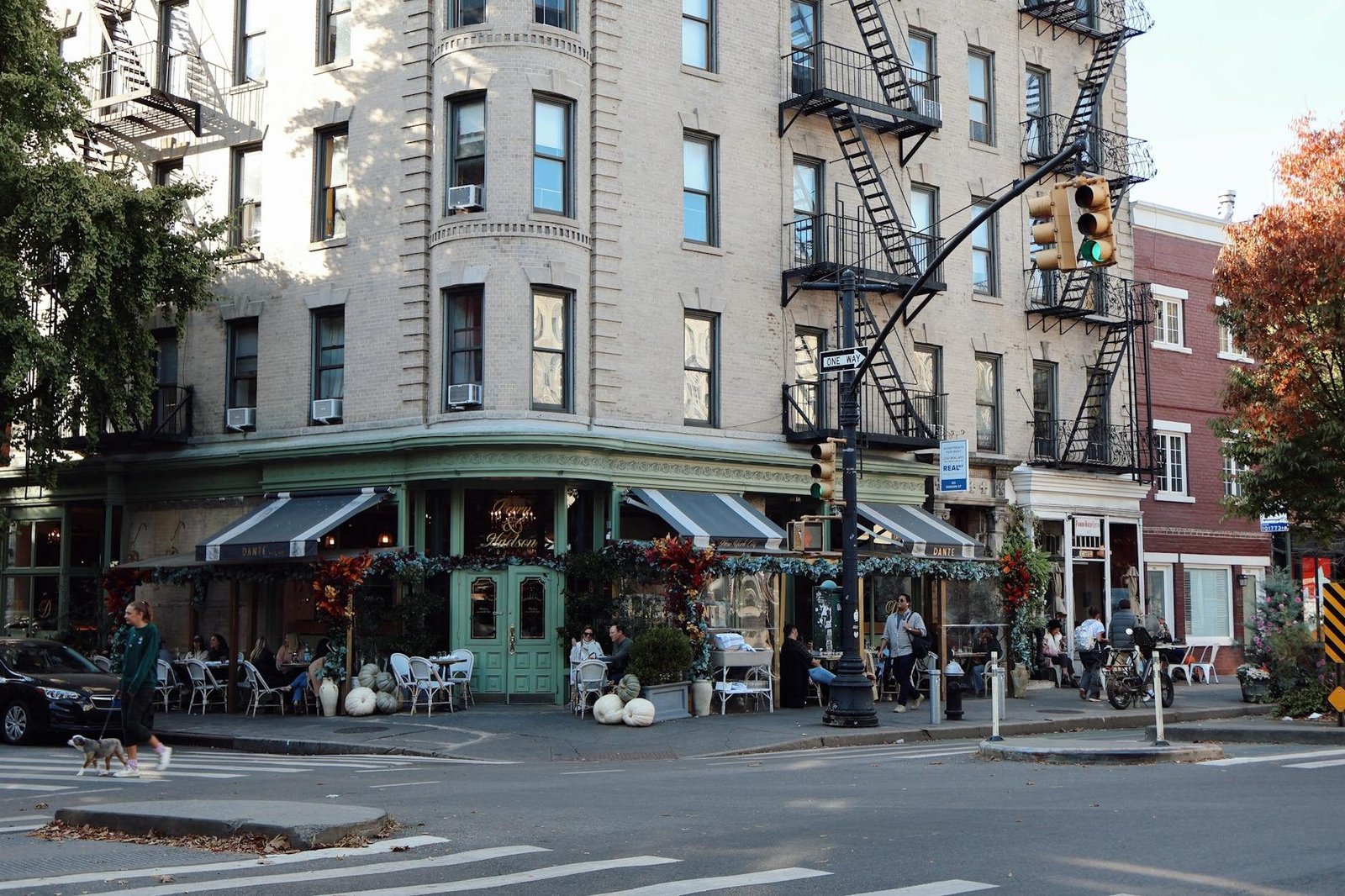 restaurant table new york