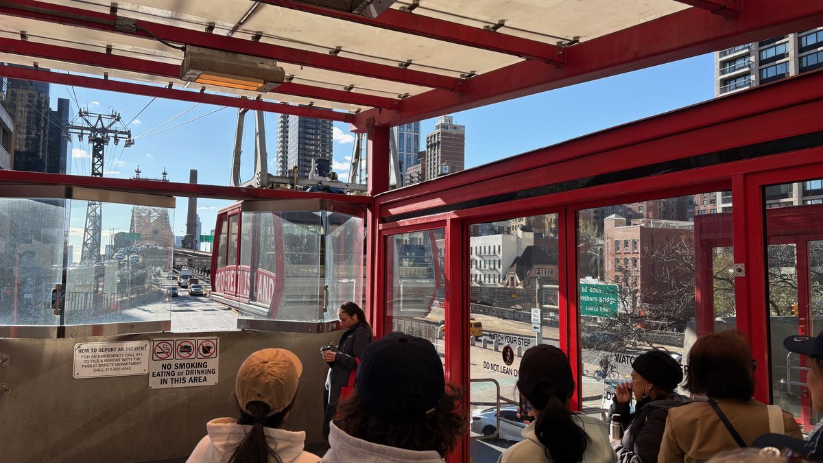 Roosevelt Island tram: how to ride it